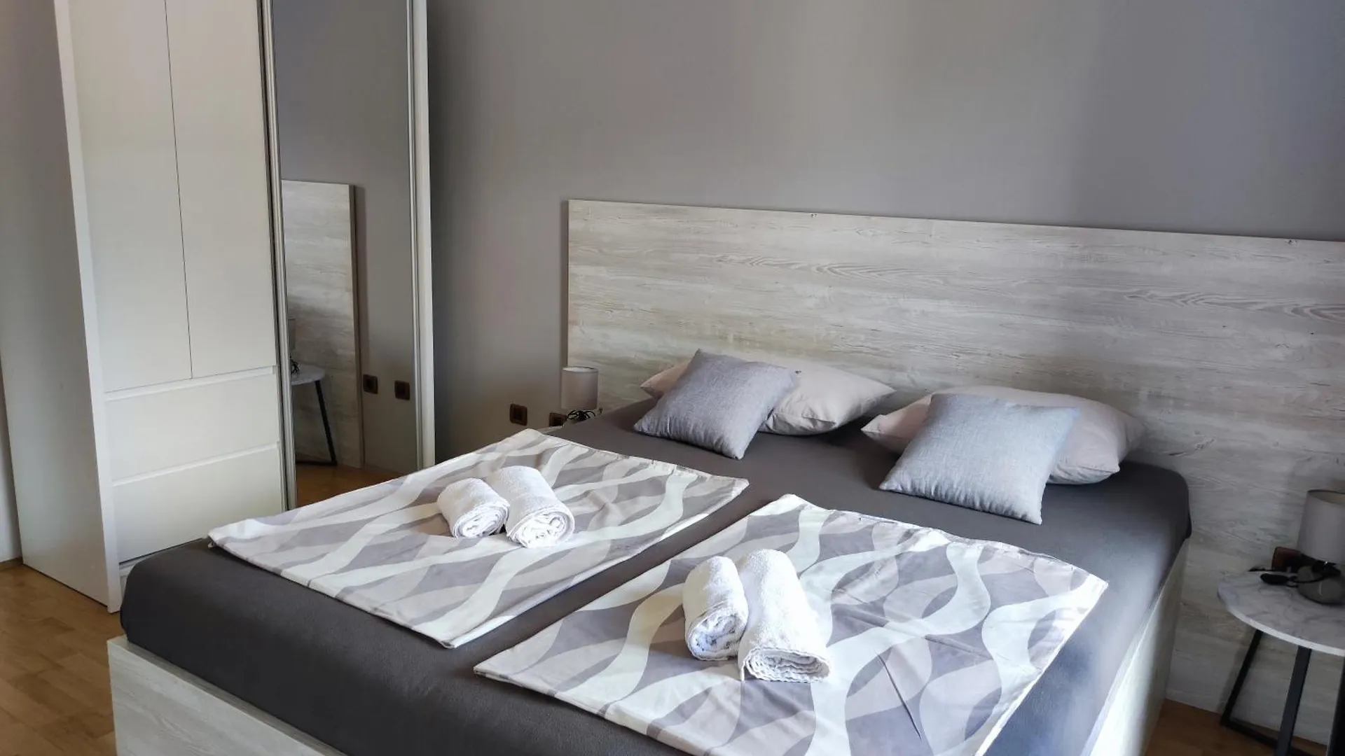 Villa Luma Apartments 拉宾